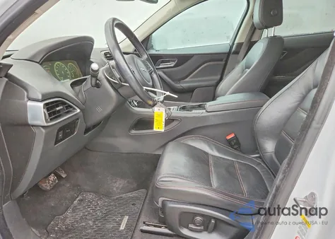 2017 Jaguar F-Pace Prestige z USA, uszkodzony, nr VIN SADCK2BN1HA089230